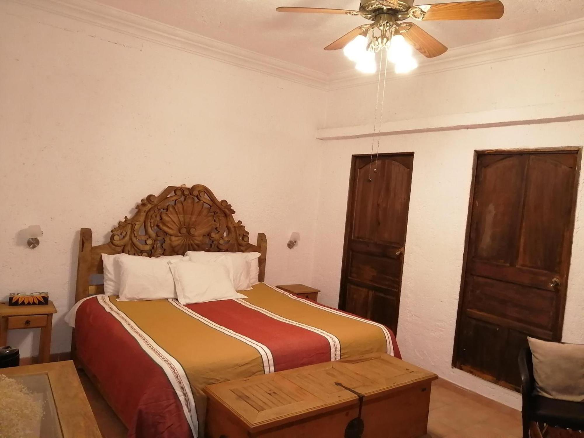 Hotel Alborada Allende Альенде Экстерьер фото